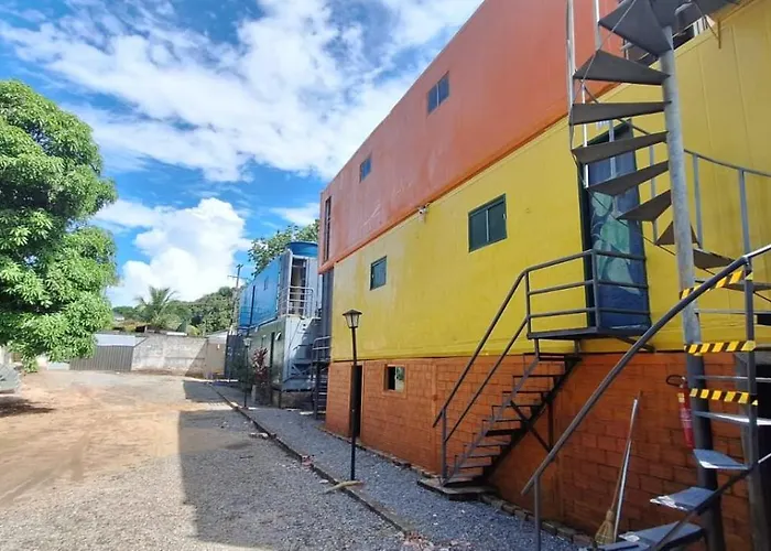 Pousada De Containers Alter do Chão